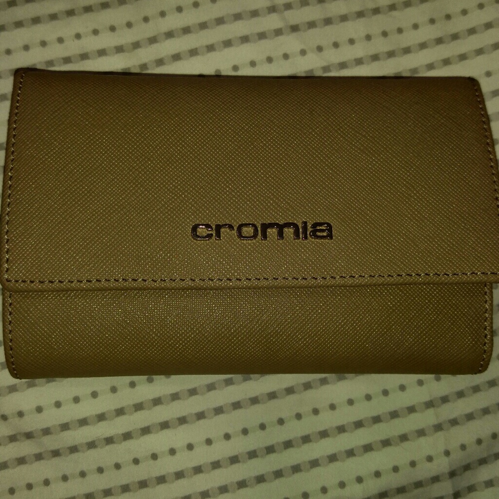 Cromia wallet